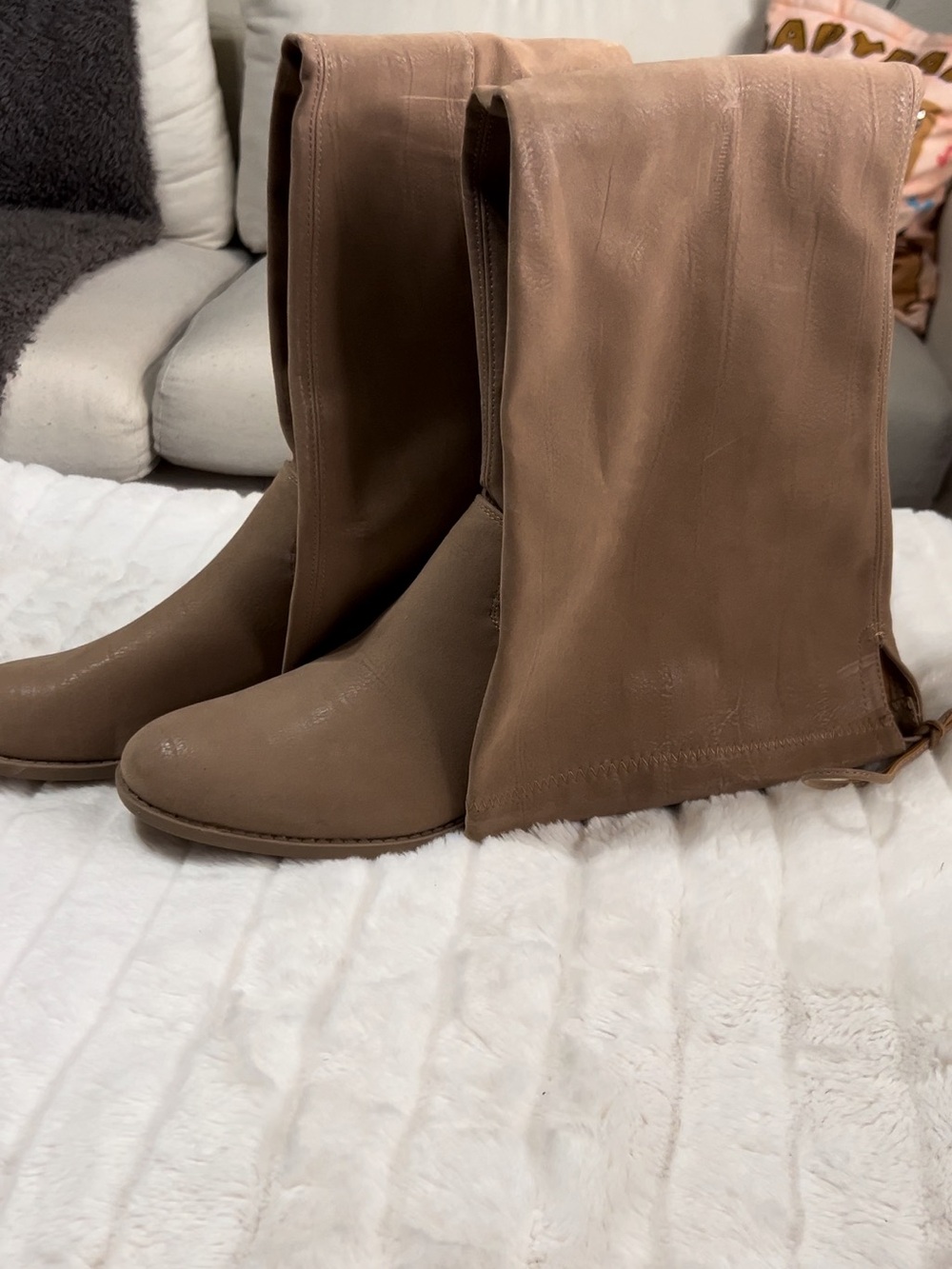 Boot - Picture 3 of 3
